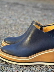 Emily | Retro Wedge-Stiefeletten mit markanter Plateausohle – Dunkles Marineblau