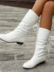 Bethany | Lässige Slouchy-Stiefeletten mit Schnürdetail und Blockabsatz – Weiß