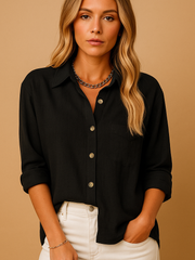 Damen-Hemdbluse mit Knöpfen und Taschen – Schwarz