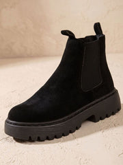 Greta | Stiefeletten Damen Plateau Chelsea Boots Wildleder-Optik Slip-on – Schwarz