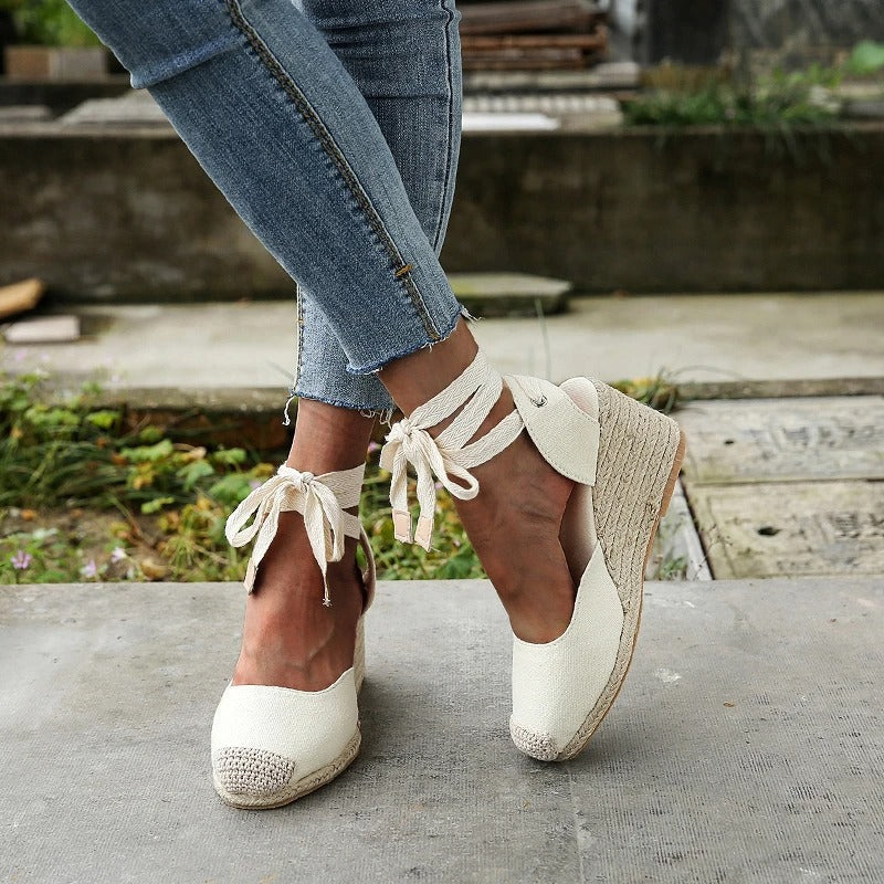 Alena – Stylische Keilsandaletten